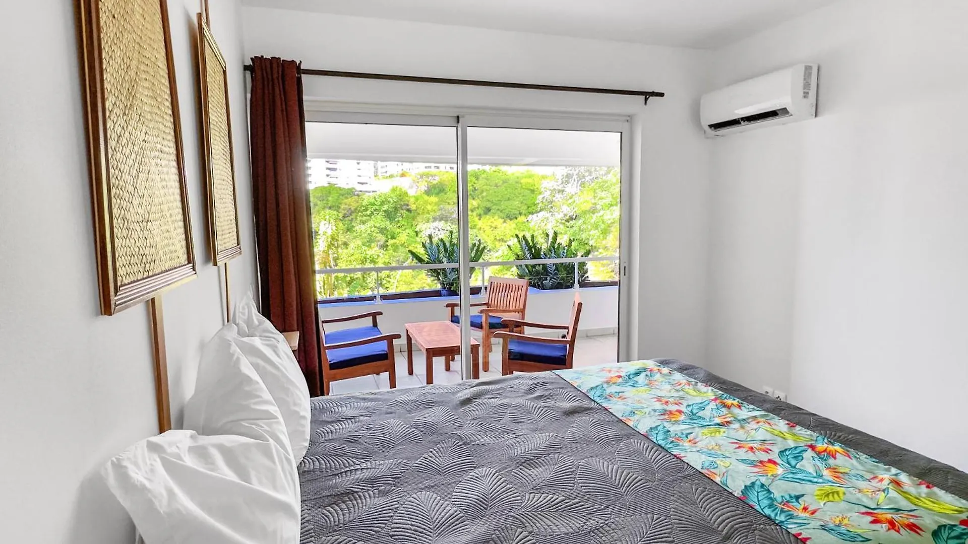Tales Of Pacific Central Calme Et Spacieux F2 Pour 4 Personnes Fa'a'ā Appartement